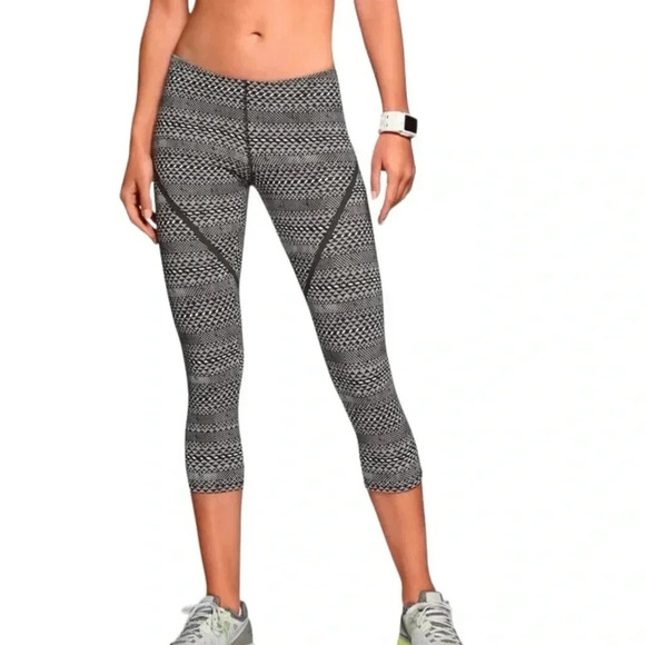Nike Black White Reflective Leggings Capri Running Dri-Fit XS Zippered Bottom - Picture 1 of 14